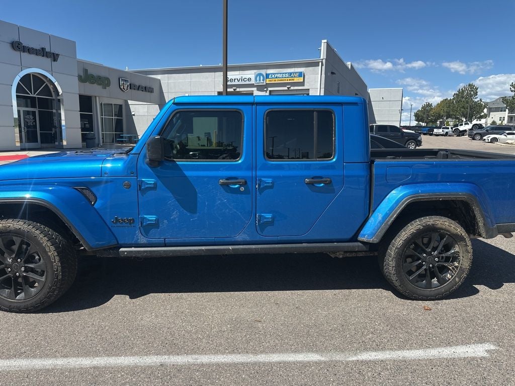 2025 Jeep Gladiator Nighthawk Auto's photo