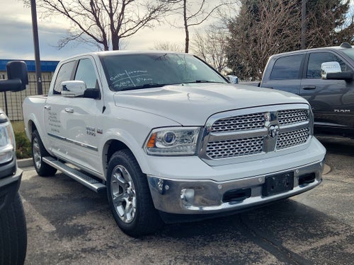 2017 RAM 1500 Laramie Crew Cab 4x4 5'7' Box
