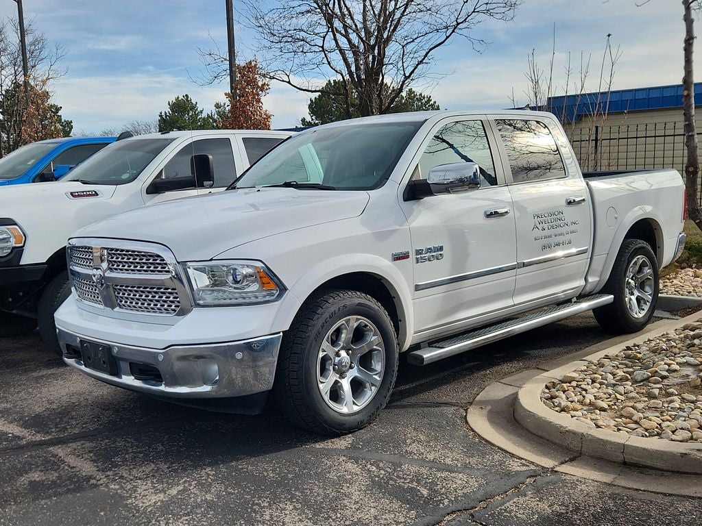2017 RAM 1500 Laramie Crew Cab 4x4 5'7' Box