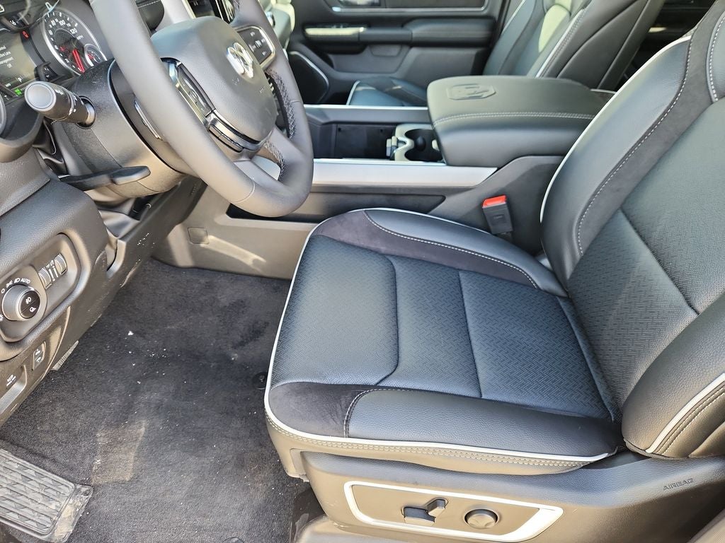 2026 RAM 1500 RAM 1500 LARAMIE CREW CAB 4X4 5'7' BOX