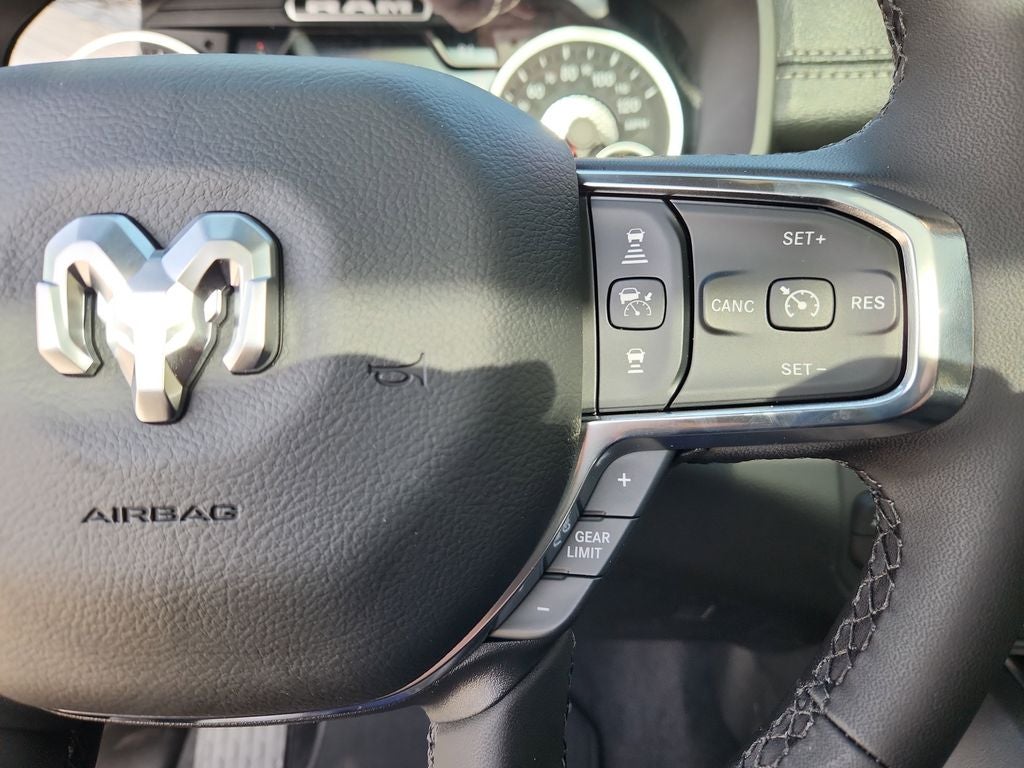 2026 RAM 1500 RAM 1500 LARAMIE CREW CAB 4X4 5'7' BOX