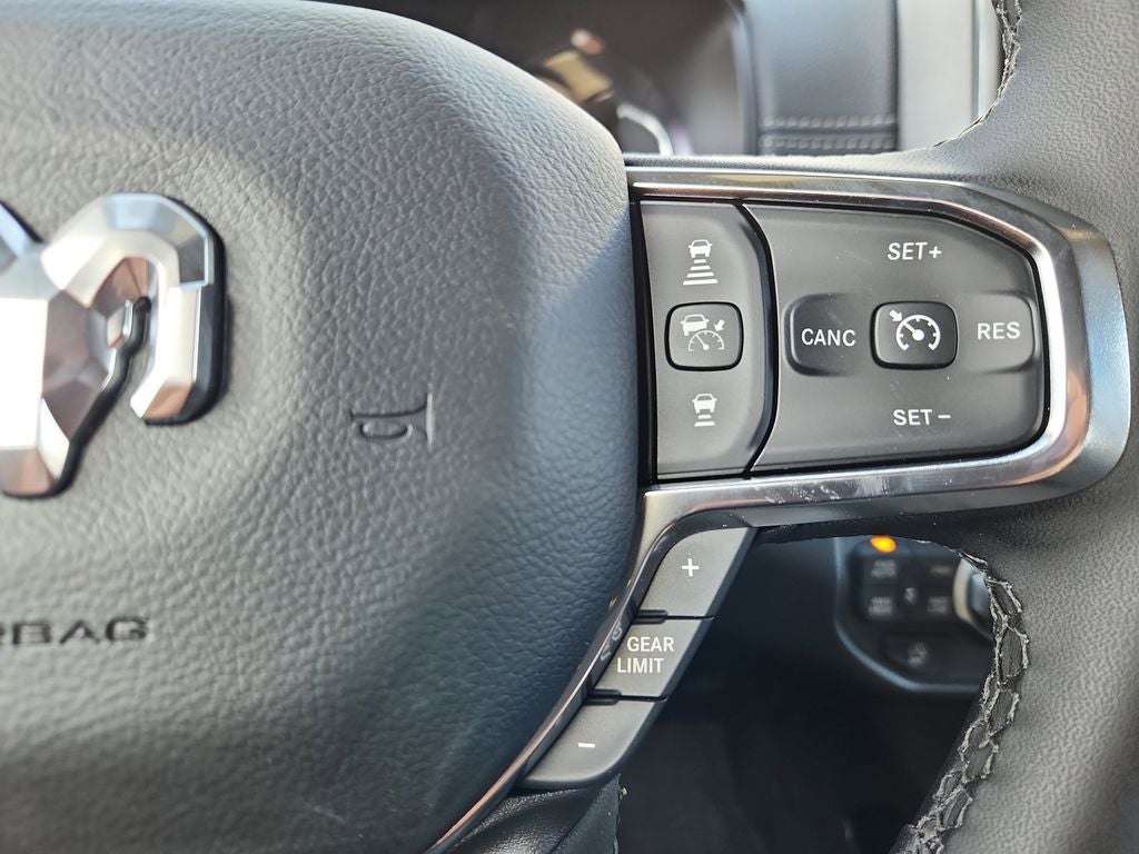 2026 RAM 1500 RAM 1500 LARAMIE CREW CAB 4X4 6'4' BOX