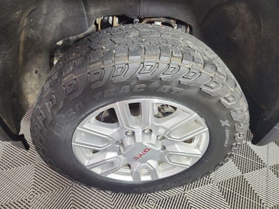 2024 GMC Sierra 2500HD 4WD Crew Cab Standard Bed SLT