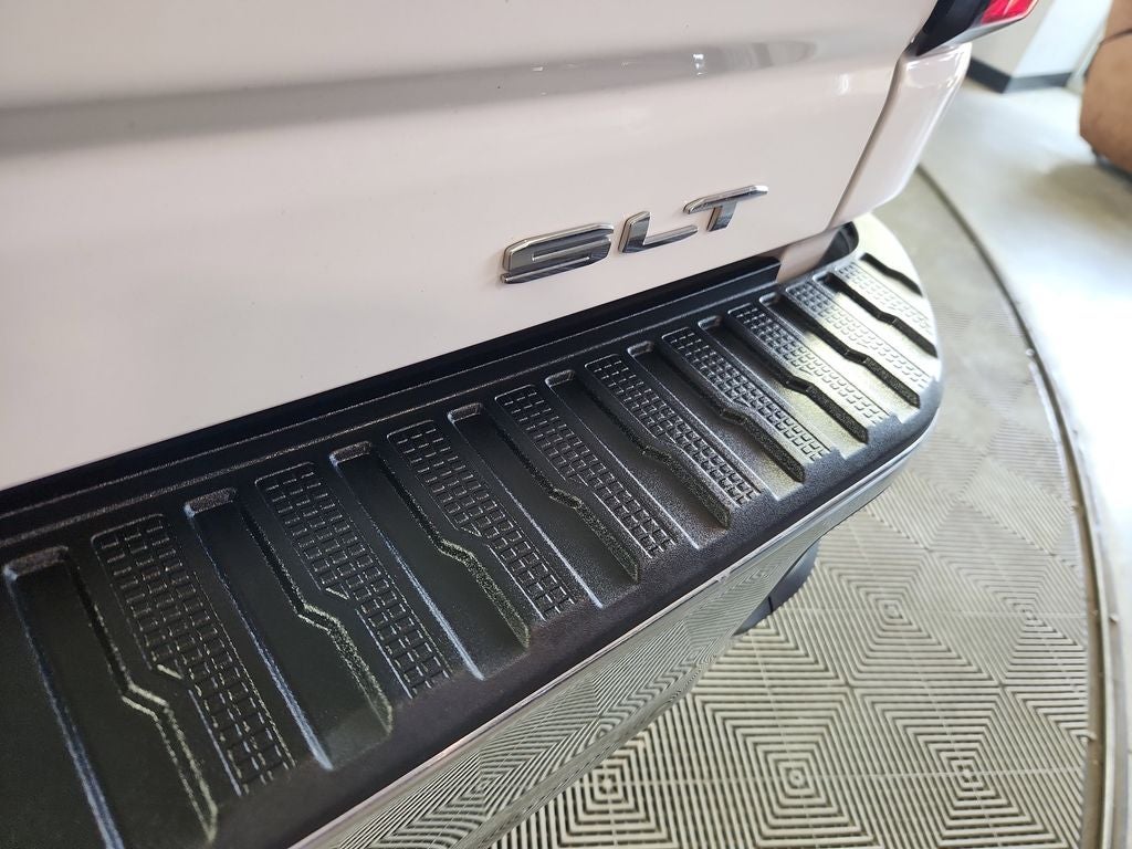 2024 GMC Sierra 2500HD 4WD Crew Cab Standard Bed SLT