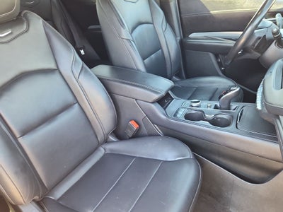 2022 Cadillac XT4 FWD Premium Luxury