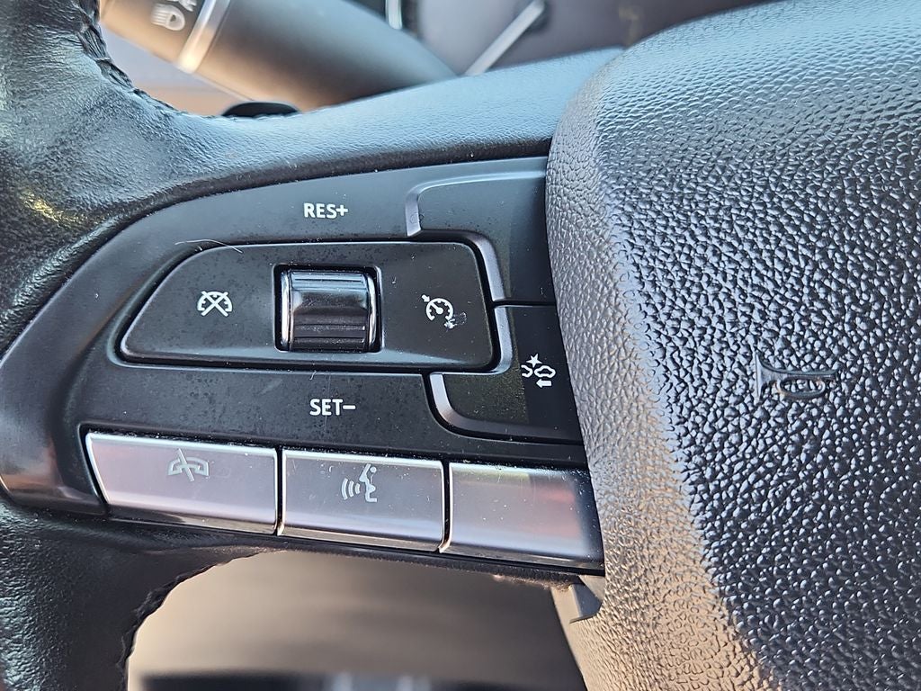 2022 Cadillac XT4 FWD Premium Luxury
