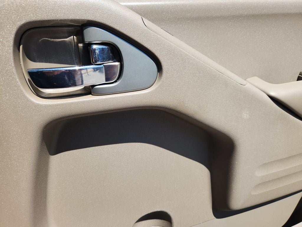 2015 Nissan Frontier SV