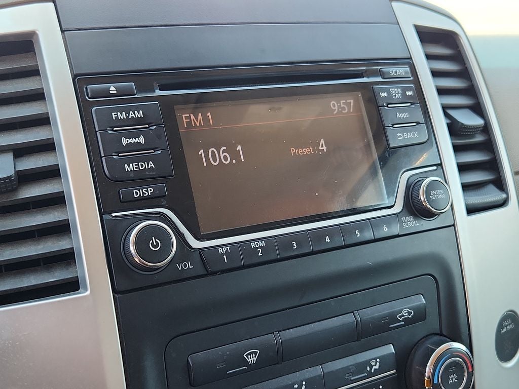 2015 Nissan Frontier SV