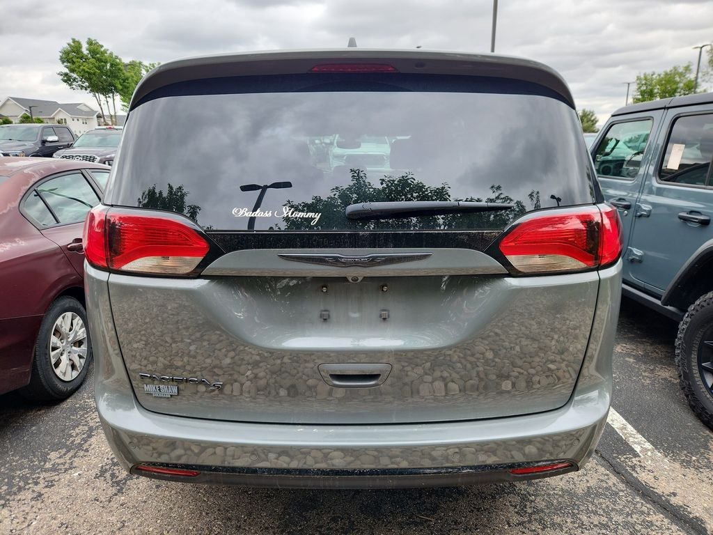 2020 Chrysler Pacifica Touring L