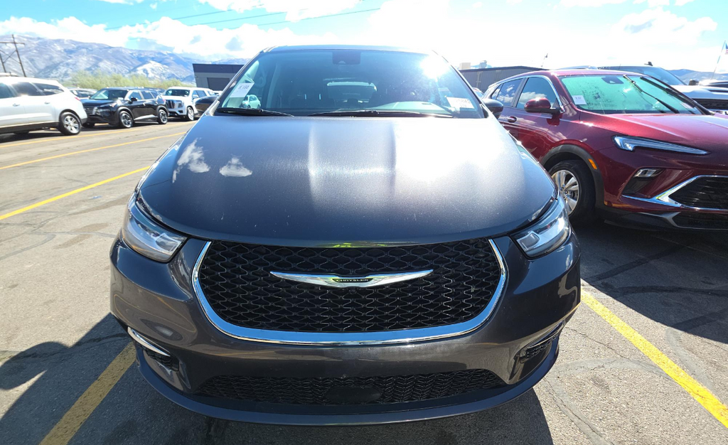 Vehicle Image 2