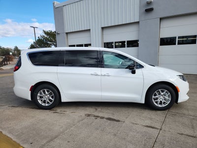 2026 Chrysler Voyager VOYAGER LX
