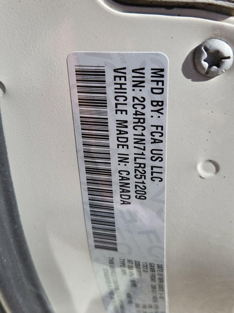 2020 Chrysler Pacifica Hybrid Limited