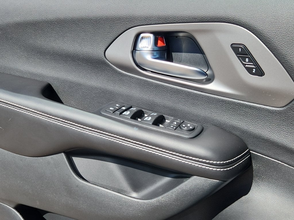 2027 Chrysler Pacifica Limited