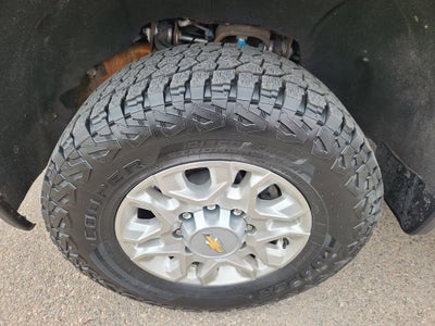 2022 Chevrolet Silverado 3500HD 4WD Crew Cab Standard Bed LT