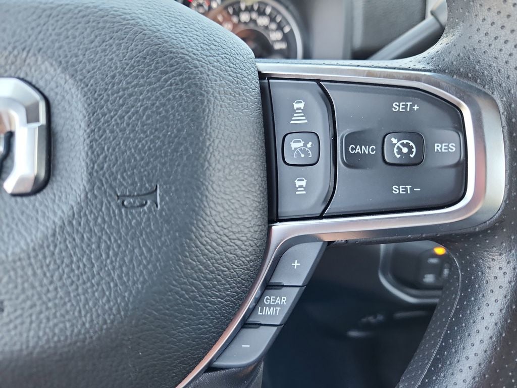 2026 RAM 3500 RAM 3500 TRADESMAN CREW CAB 4X4 8' BOX