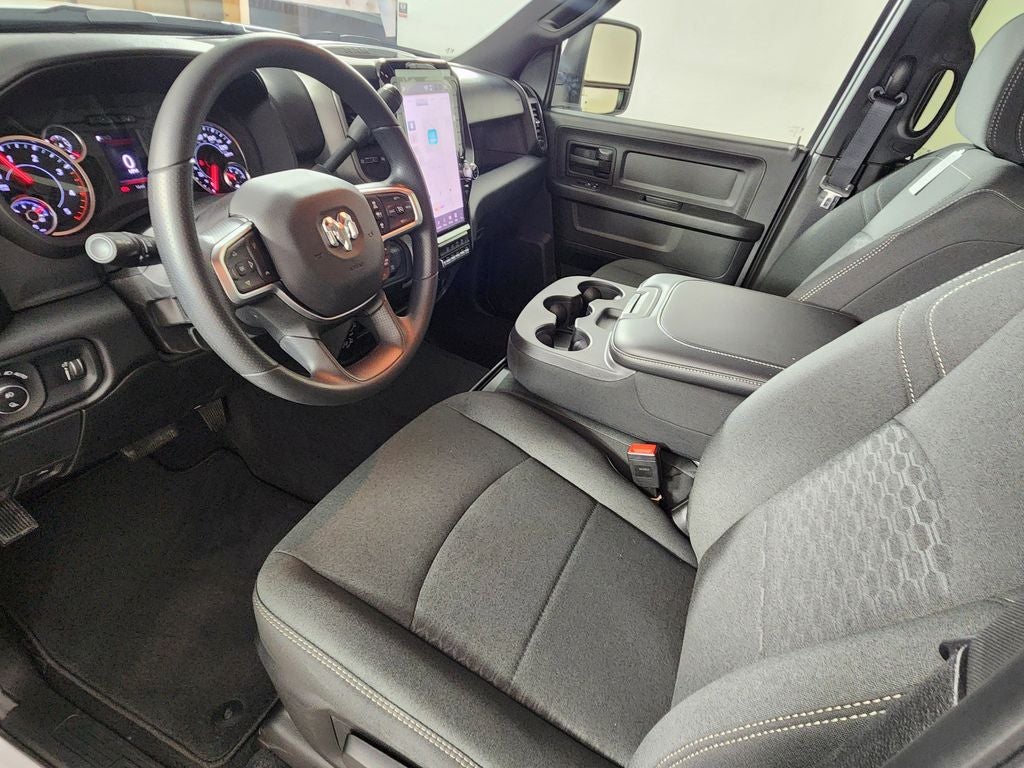 2025 RAM 2500 RAM 2500 TRADESMAN CREW CAB 4X4 6'4' BOX