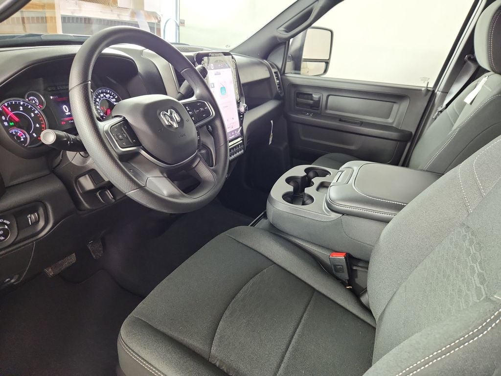 2025 RAM 2500 RAM 2500 TRADESMAN CREW CAB 4X4 6'4' BOX