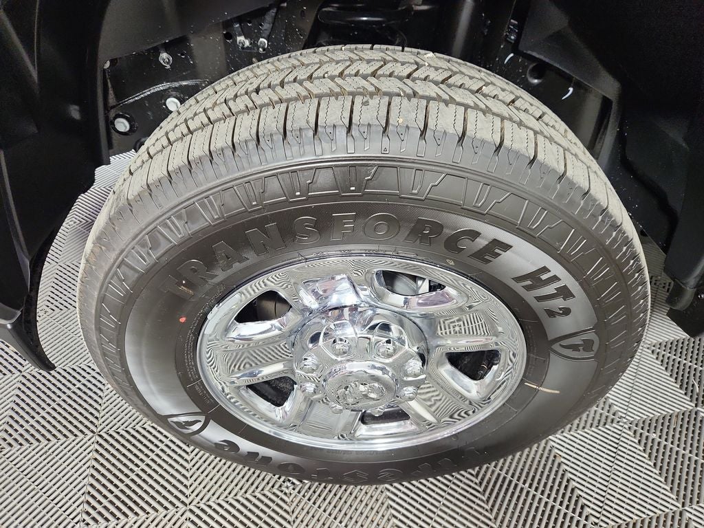 2025 RAM 2500 RAM 2500 TRADESMAN CREW CAB 4X4 6'4' BOX