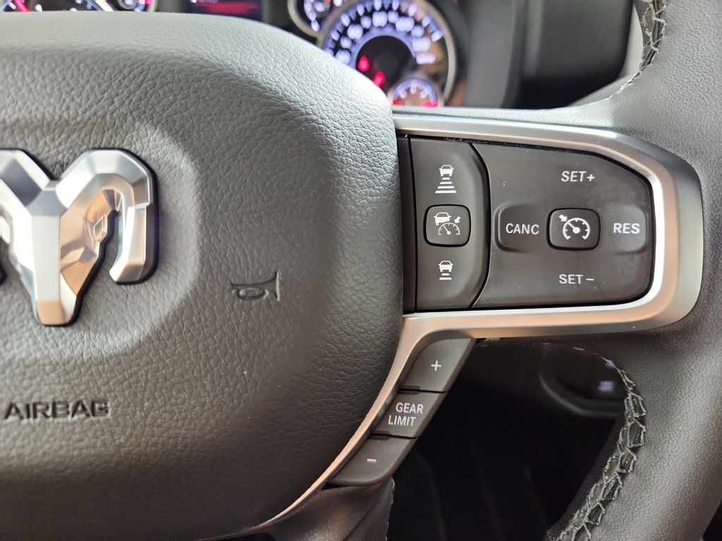 2025 RAM 2500 RAM 2500 BIG HORN CREW CAB 4X4 6'4' BOX