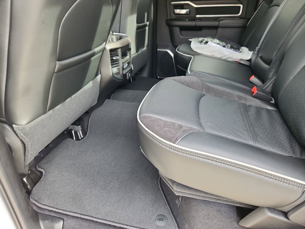 2026 RAM 2500 RAM 2500 LARAMIE CREW CAB 4X4 6'4' BOX