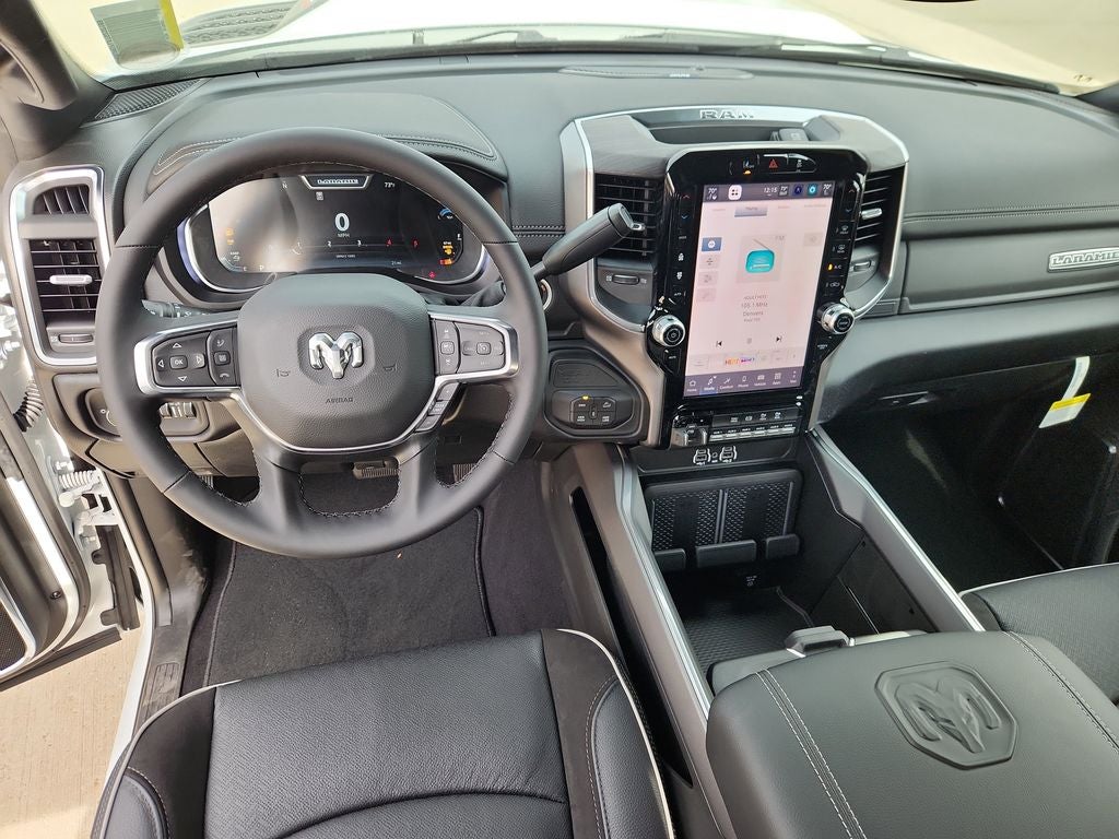 2026 RAM 2500 RAM 2500 LARAMIE CREW CAB 4X4 6'4' BOX