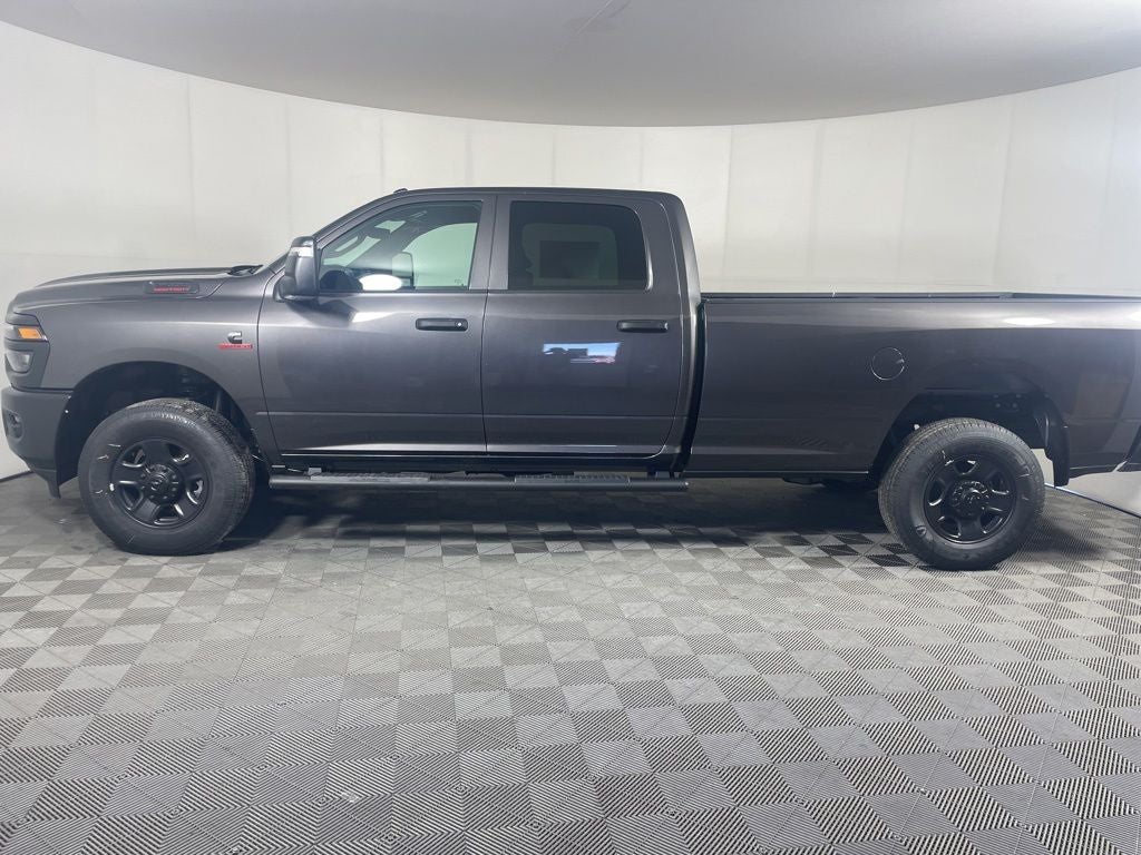 2026 RAM 2500 RAM 2500 TRADESMAN CREW CAB 4X4 8' BOX