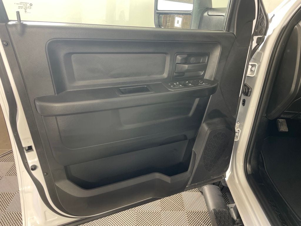 2026 RAM 2500 RAM 2500 TRADESMAN CREW CAB 4X4 8' BOX