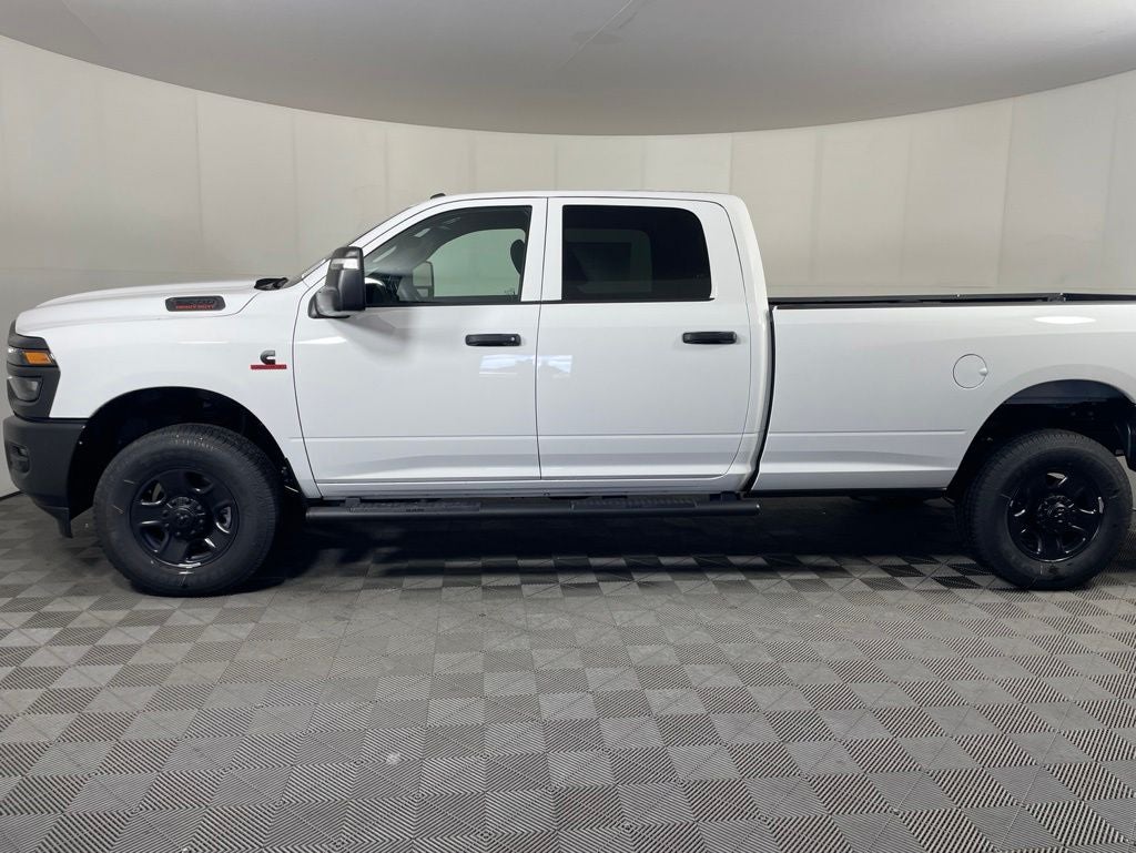 2026 RAM 2500 RAM 2500 TRADESMAN CREW CAB 4X4 8' BOX