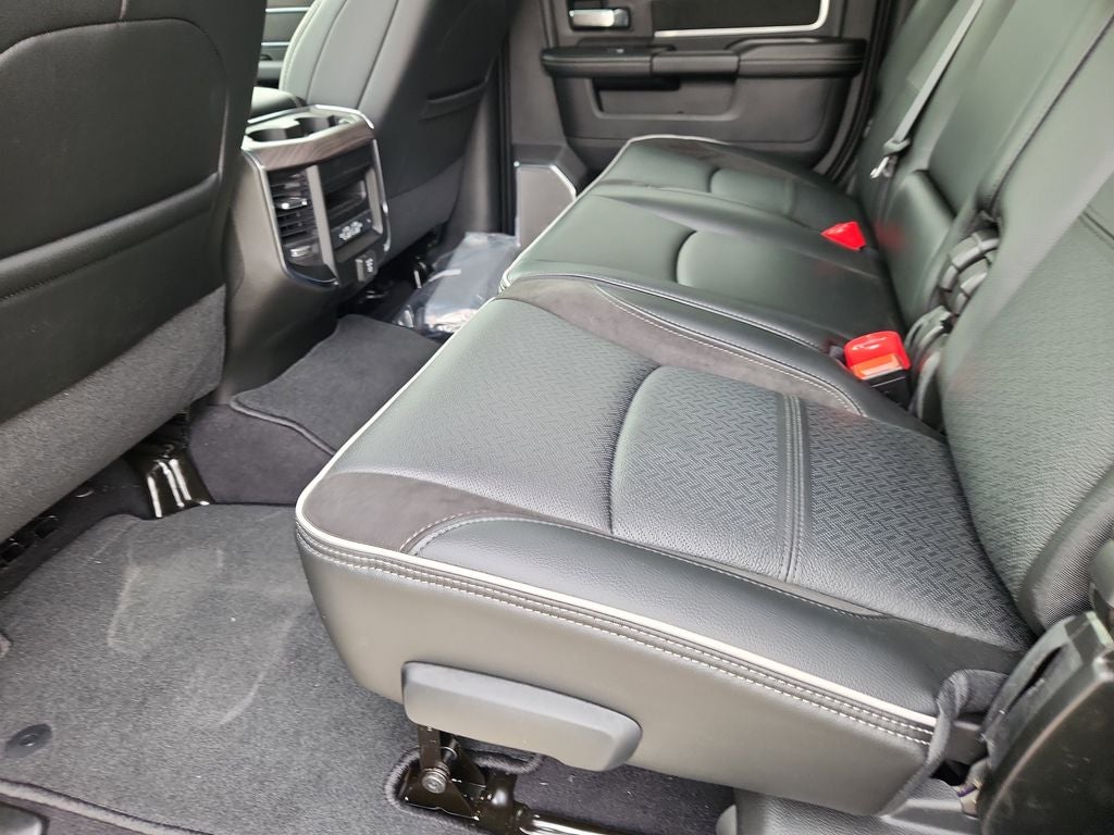 2026 RAM 2500 RAM 2500 LARAMIE MEGA CAB 4X4 6'4' BOX