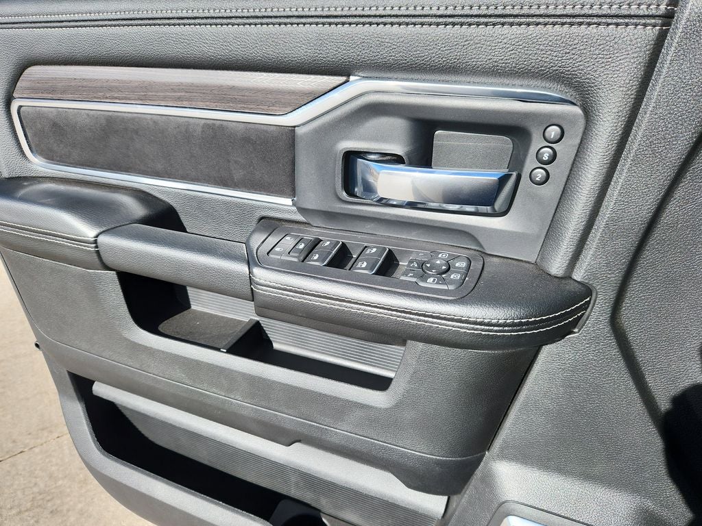 2026 RAM 2500 RAM 2500 LARAMIE MEGA CAB 4X4 6'4' BOX