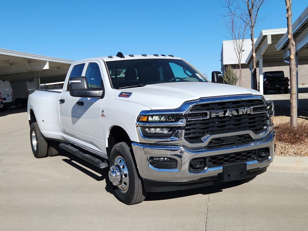 2026 RAM 3500 RAM 3500 TRADESMAN CREW CAB 4X4 8' BOX
