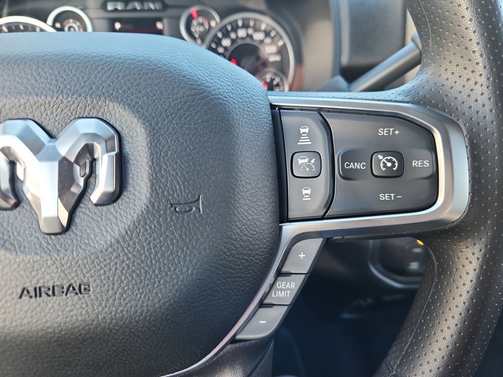 2026 RAM 3500 RAM 3500 TRADESMAN CREW CAB 4X4 8' BOX