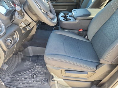 2026 RAM 3500 RAM 3500 TRADESMAN CREW CAB 4X4 8' BOX