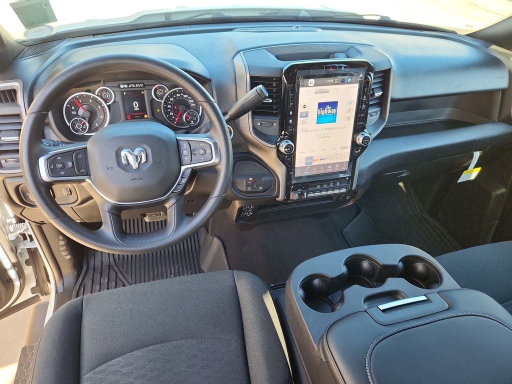 2026 RAM 3500 RAM 3500 TRADESMAN CREW CAB 4X4 8' BOX