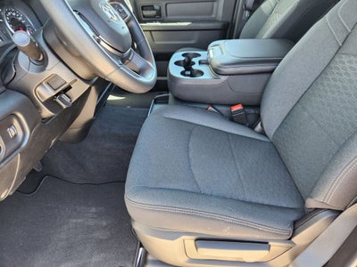 2026 RAM 3500 RAM 3500 TRADESMAN CREW CAB 4X4 8' BOX