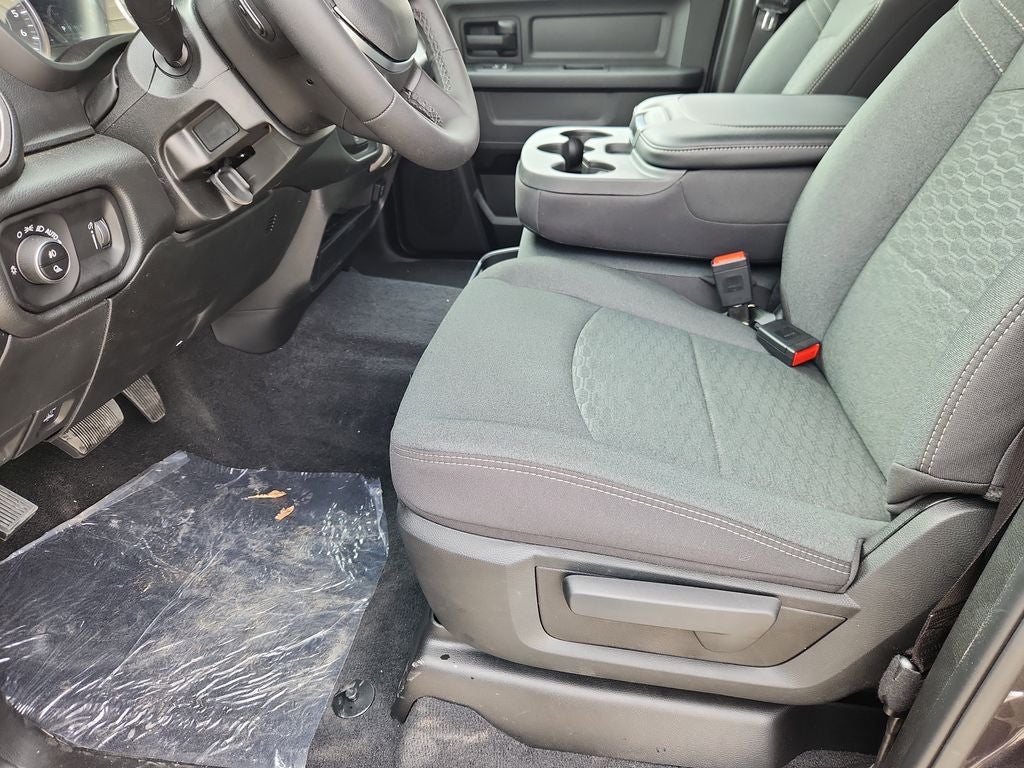 2026 RAM 2500 RAM 2500 TRADESMAN CREW CAB 4X4 6'4' BOX