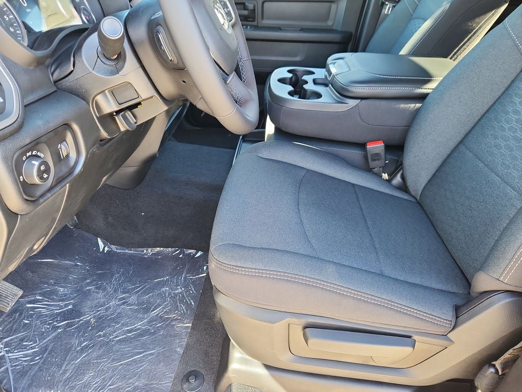 2026 RAM 2500 RAM 2500 TRADESMAN CREW CAB 4X4 6'4' BOX