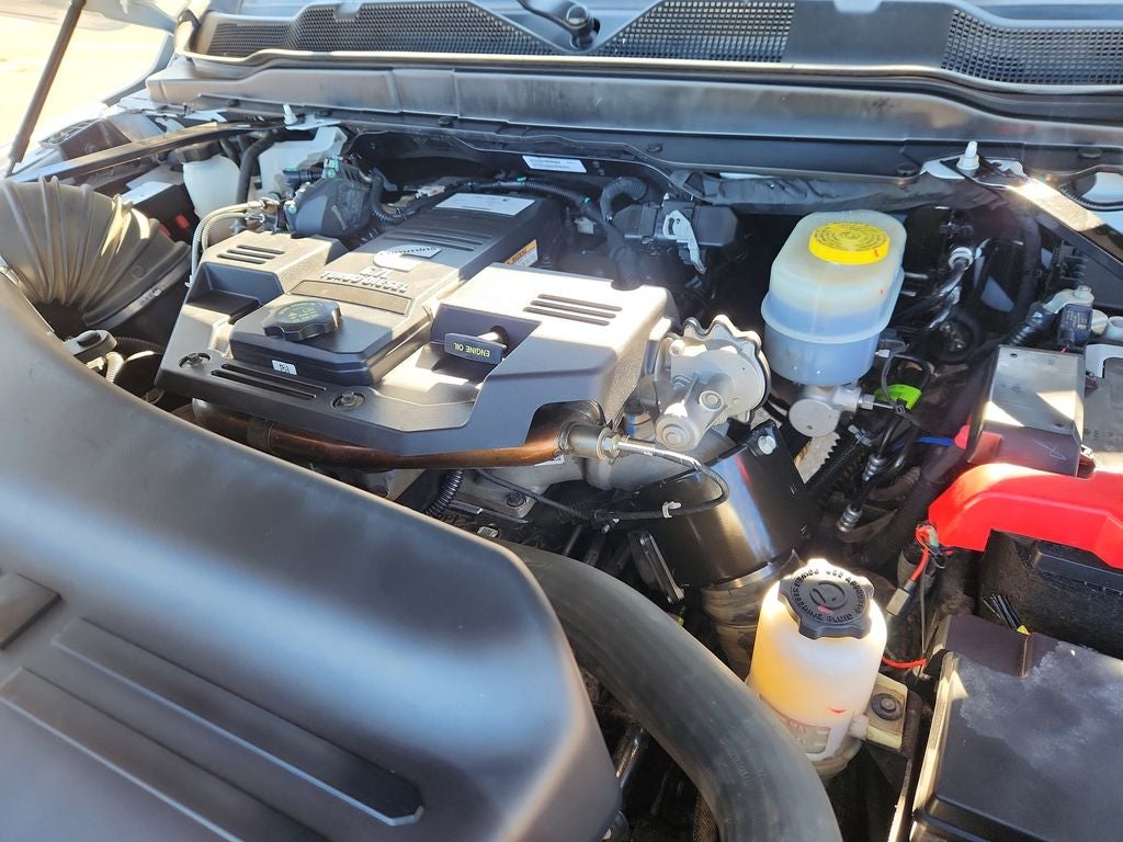 2022 RAM 2500 Tradesman Crew Cab 4x4 6'4' Box