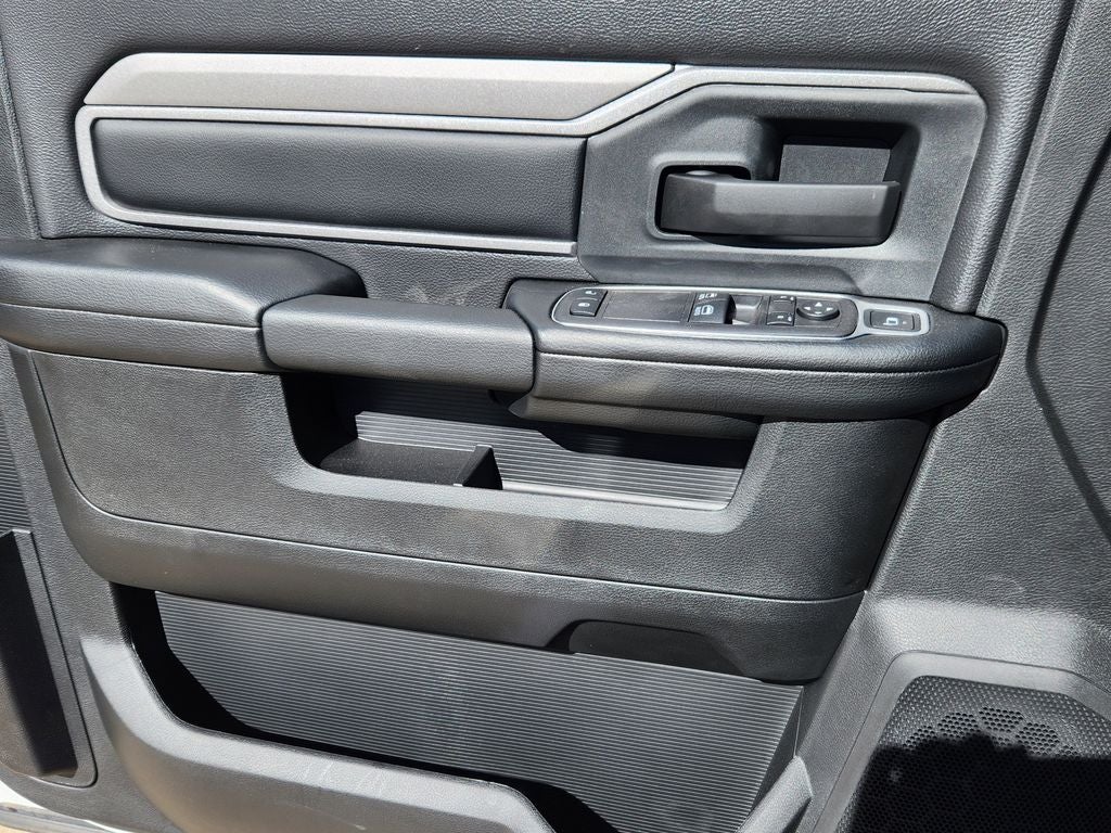 2024 RAM 5500 Chassis Cab RAM 5500 TRADESMAN CHASSIS REGULAR CAB 4X4 84' CA