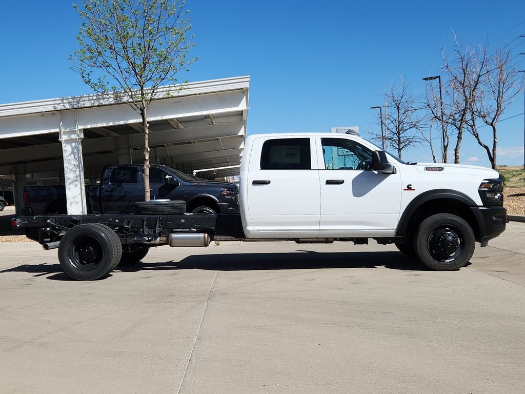 2026 RAM 5500 Chassis Cab RAM 5500 TRADESMAN CHASSIS CREW CAB 4X4 84' CA