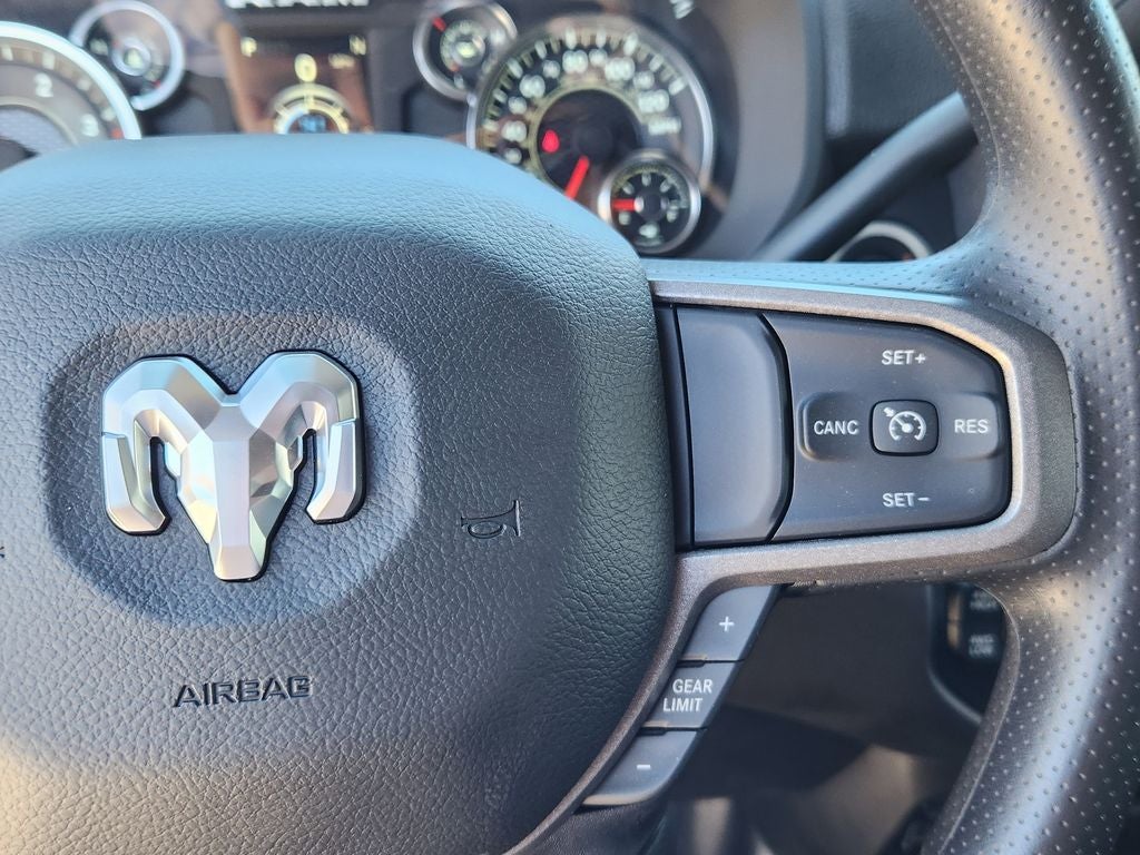 2024 RAM 3500 Chassis Cab RAM 3500 TRADESMAN CREW CAB CHASSIS 4X4 60' CA