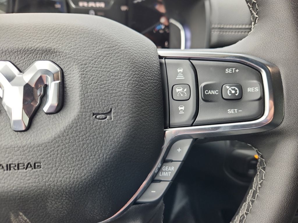 2026 RAM 3500 Chassis Cab RAM 3500 BIG HORN CREW CAB CHASSIS 4X4 60' CA