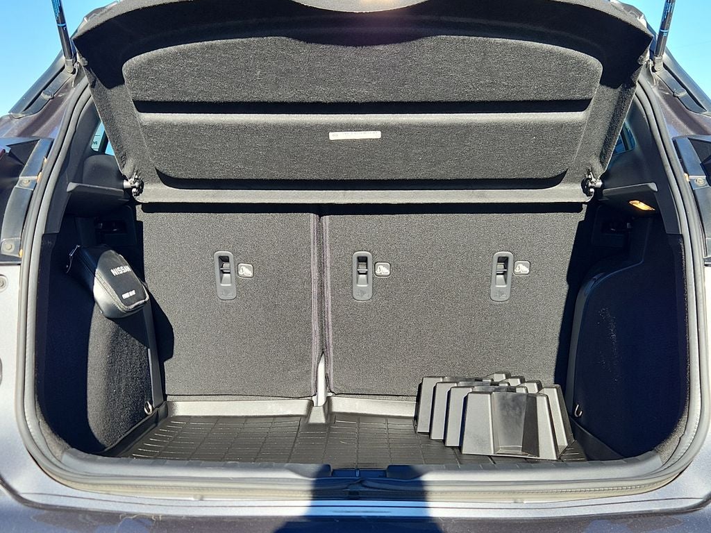 2023 Nissan Kicks SR Xtronic CVT