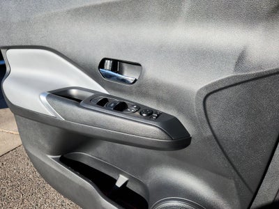 2023 Nissan Kicks SR Xtronic CVT