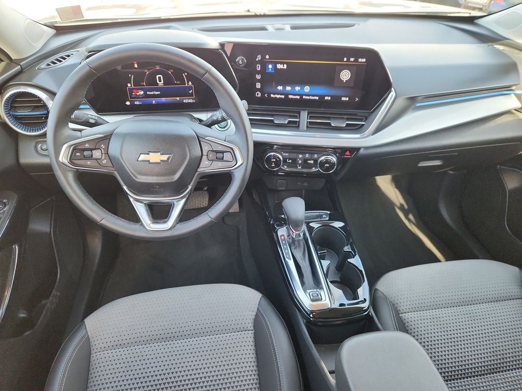 2024 Chevrolet Trax FWD LT