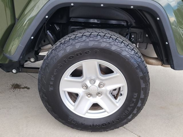 2022 Jeep Gladiator Sport