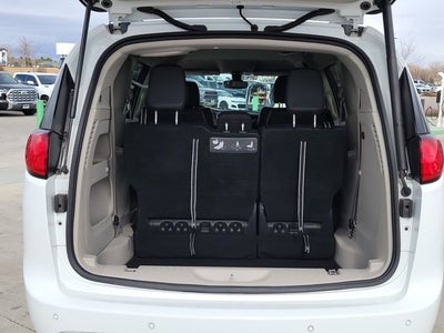 2017 Chrysler Pacifica Touring L