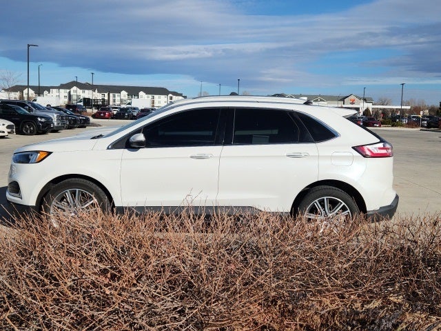 2022 Ford Edge Titanium
