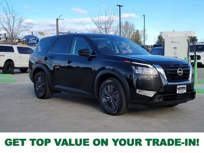 2022 Nissan Pathfinder S