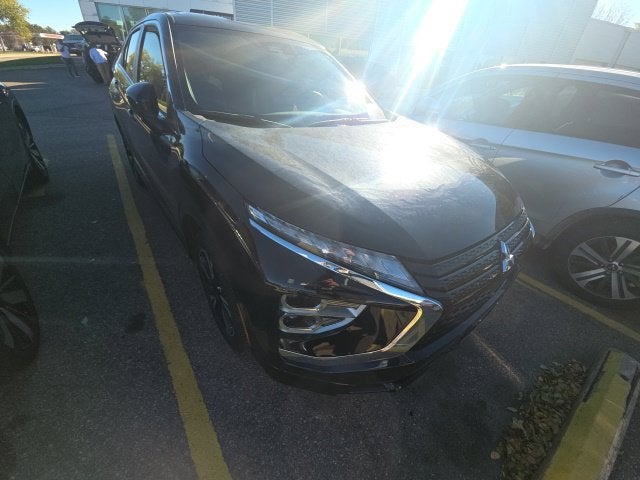 2023 Mitsubishi Eclipse Cross Base